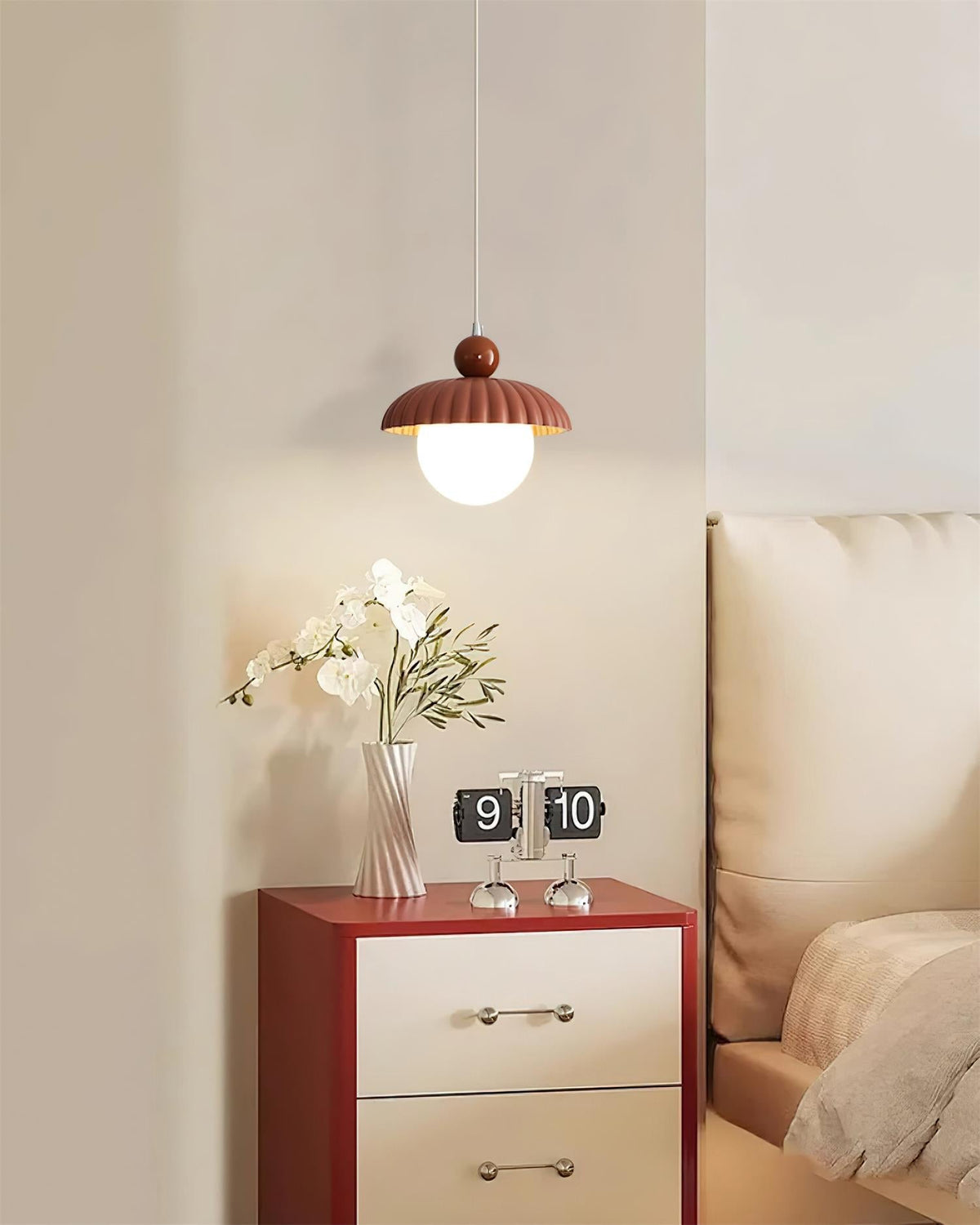 Alien Retro Charm Pendant Light-Neutral Decor
