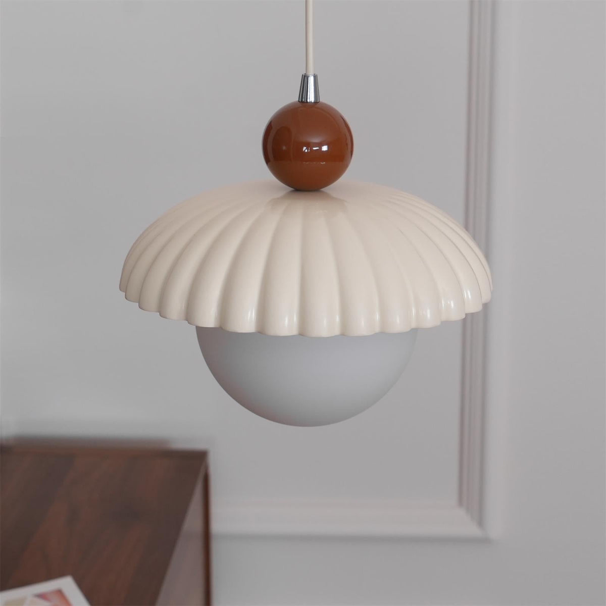 Alien Retro Charm Pendant Light-Neutral Decor