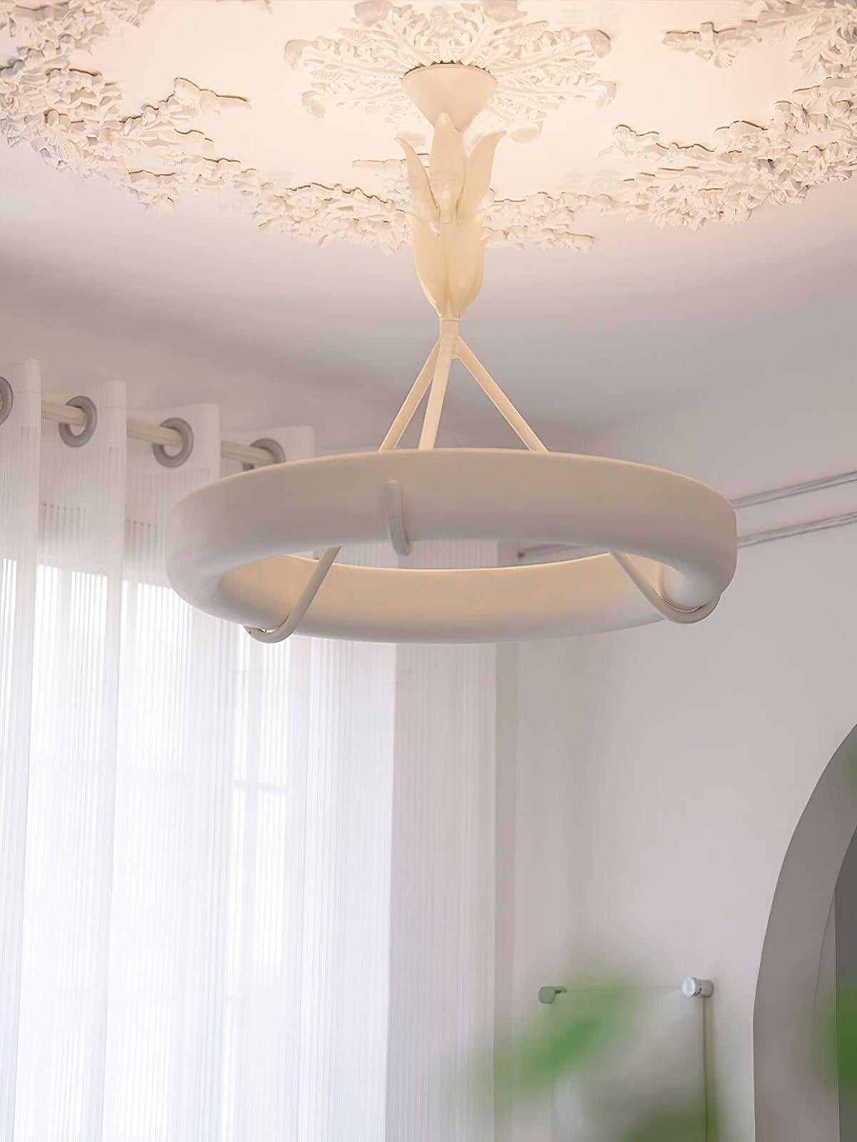 Tinsley Plaster Chandelier-Neutral Decor