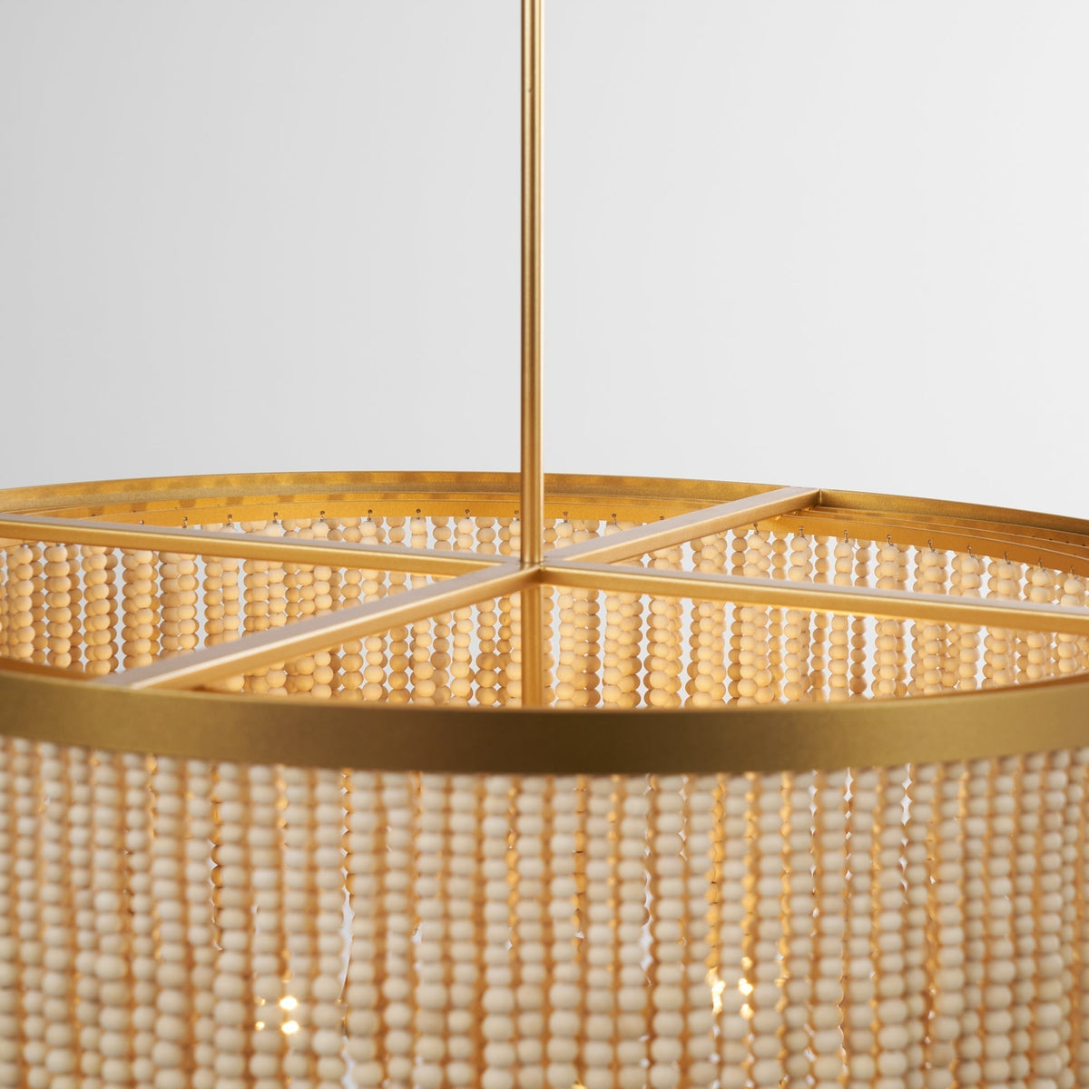 Odette Lustre en Bois et Perles de Noix de Coco
