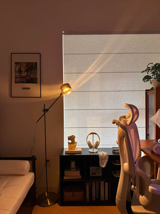 Arclen Adjustable Floor Lamp-Neutral Decor
