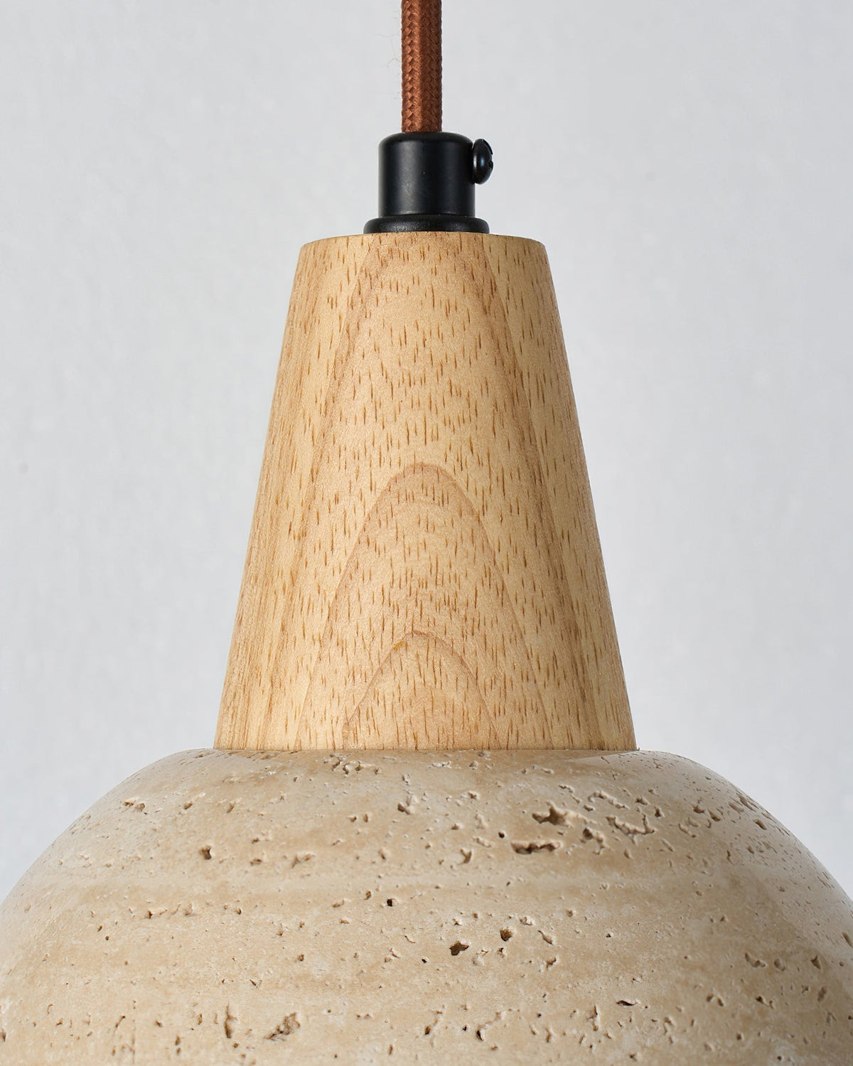 A pair of Arluoe Pendant Lamps hanging side-by-side.