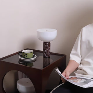 Vicky Lampe de Table Minimaliste en Marbre