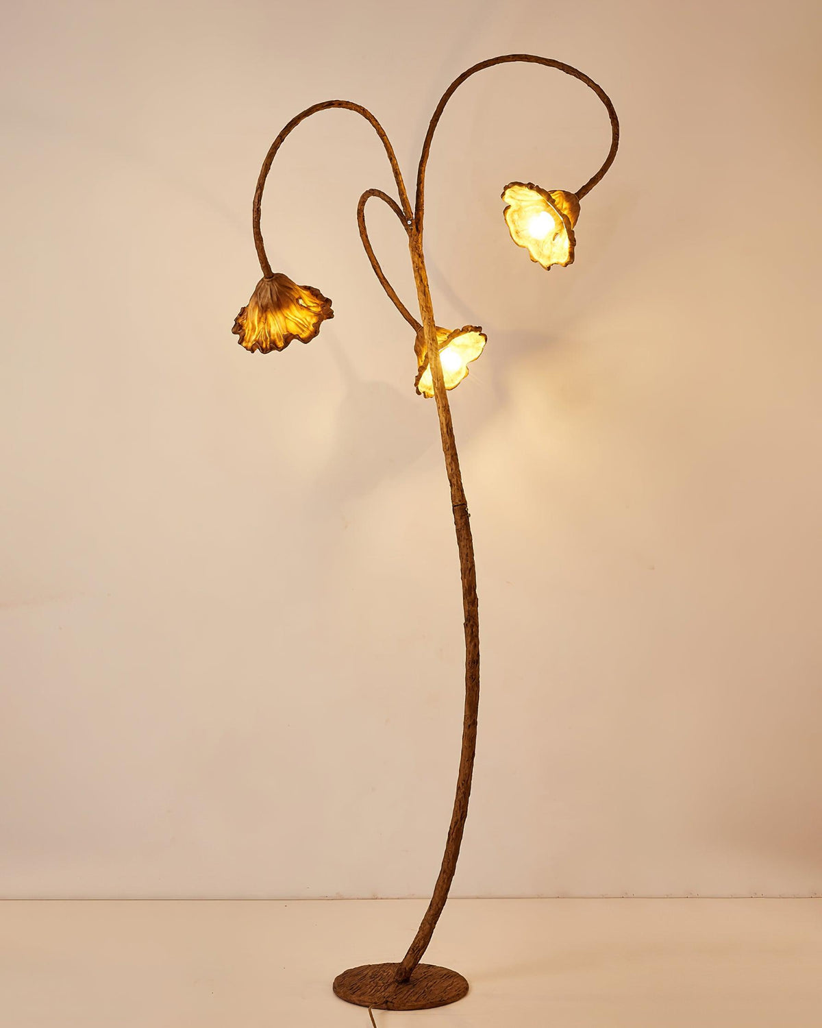 Ailo Lampadaire en Résine Naturelle