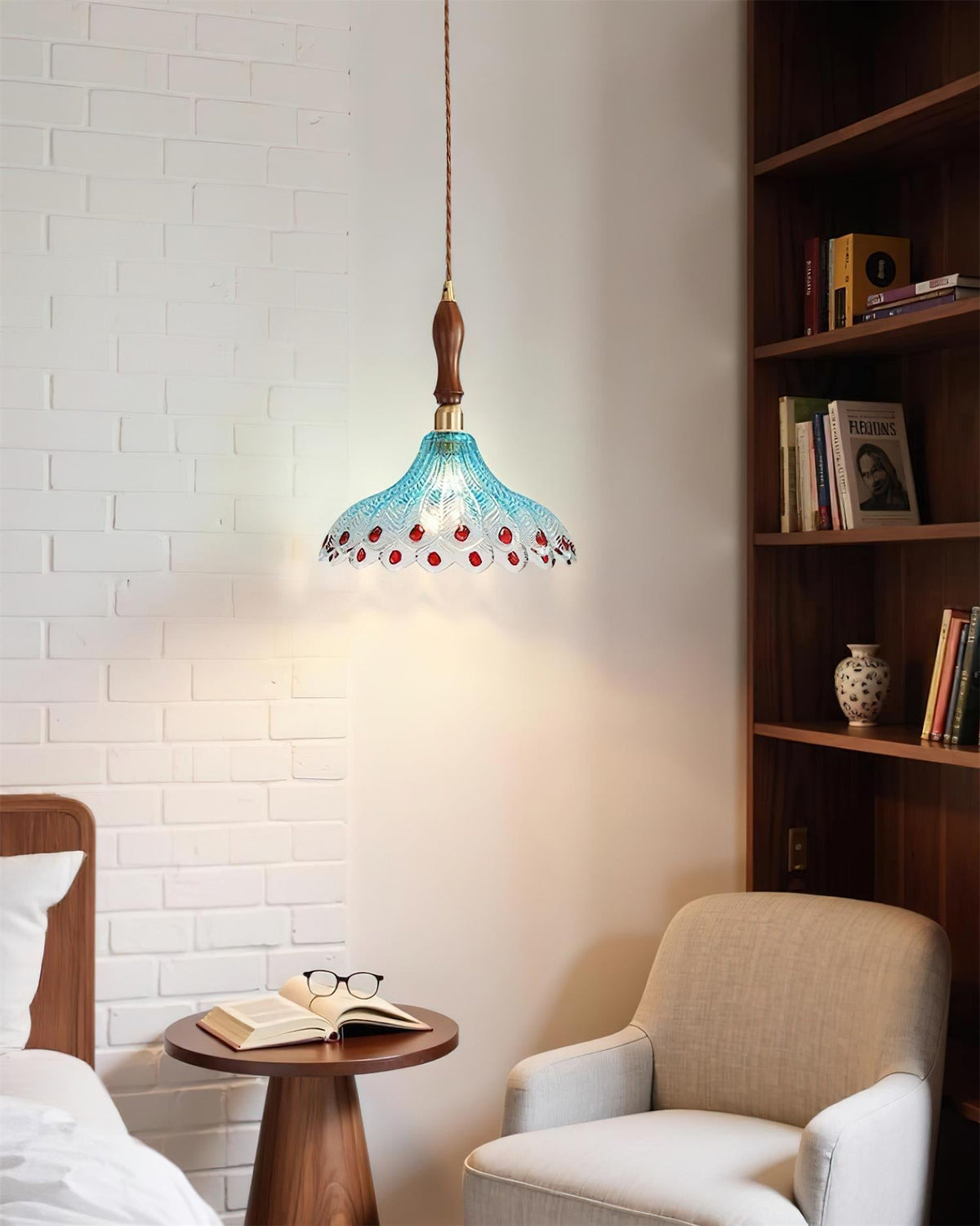 Mirinena Jewel Suspension