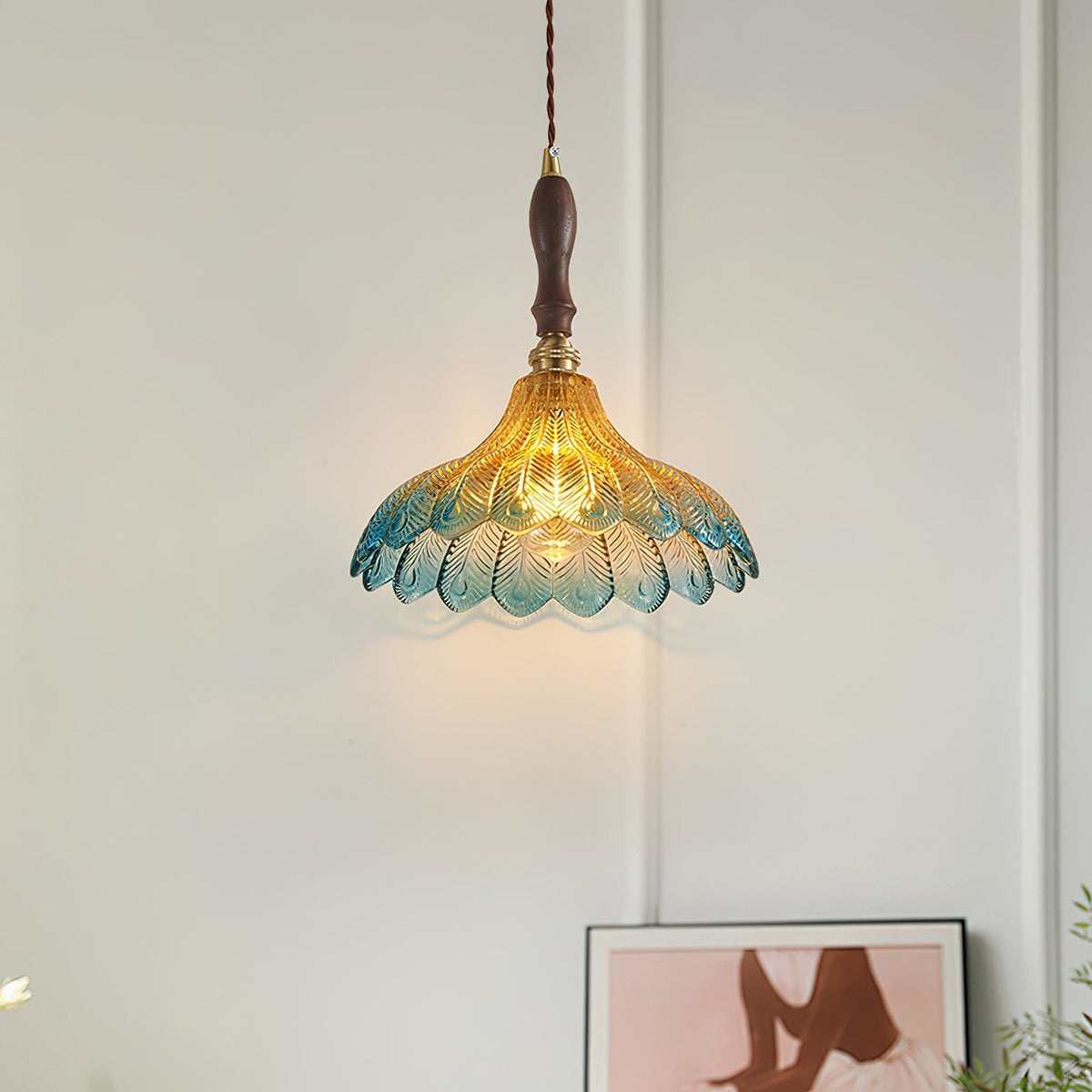 Mirinena Jewel Suspension