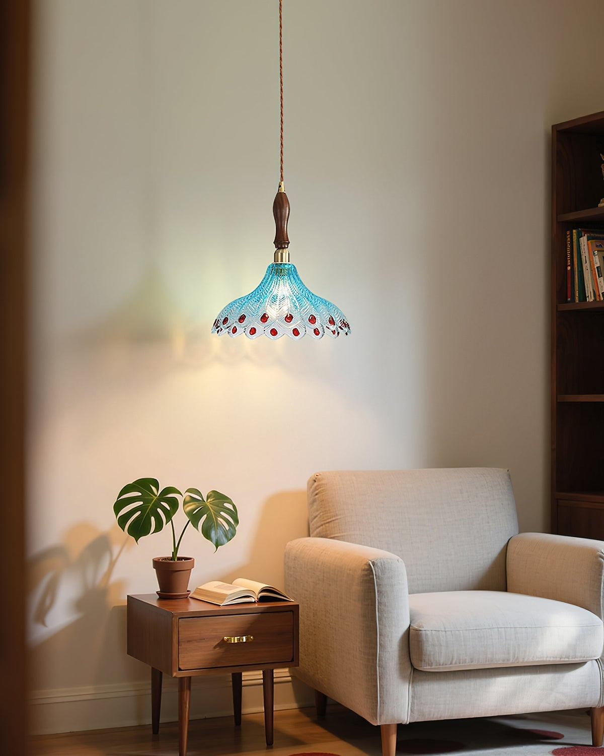 Mirinena Jewel Suspension