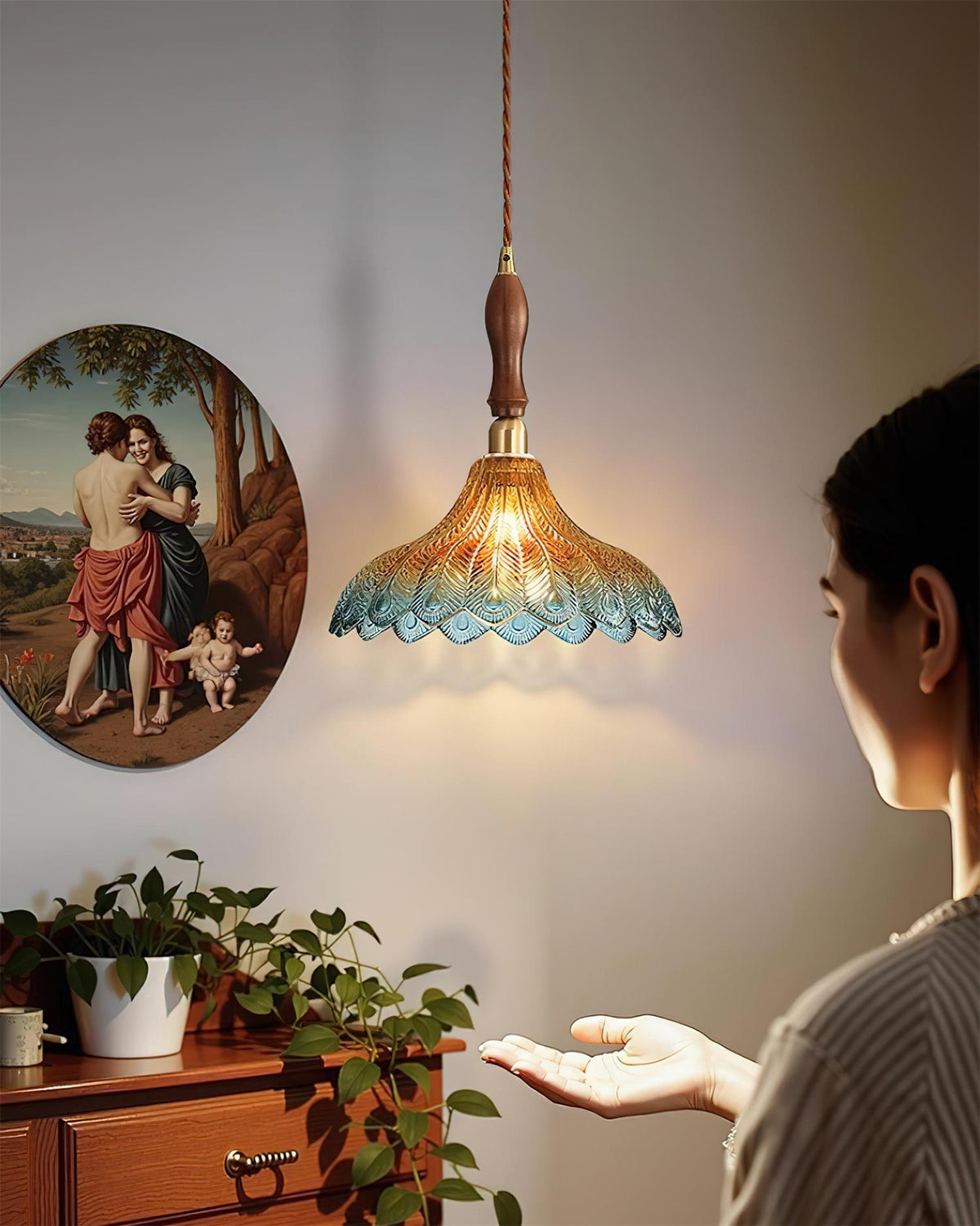 Mirinena Jewel Suspension