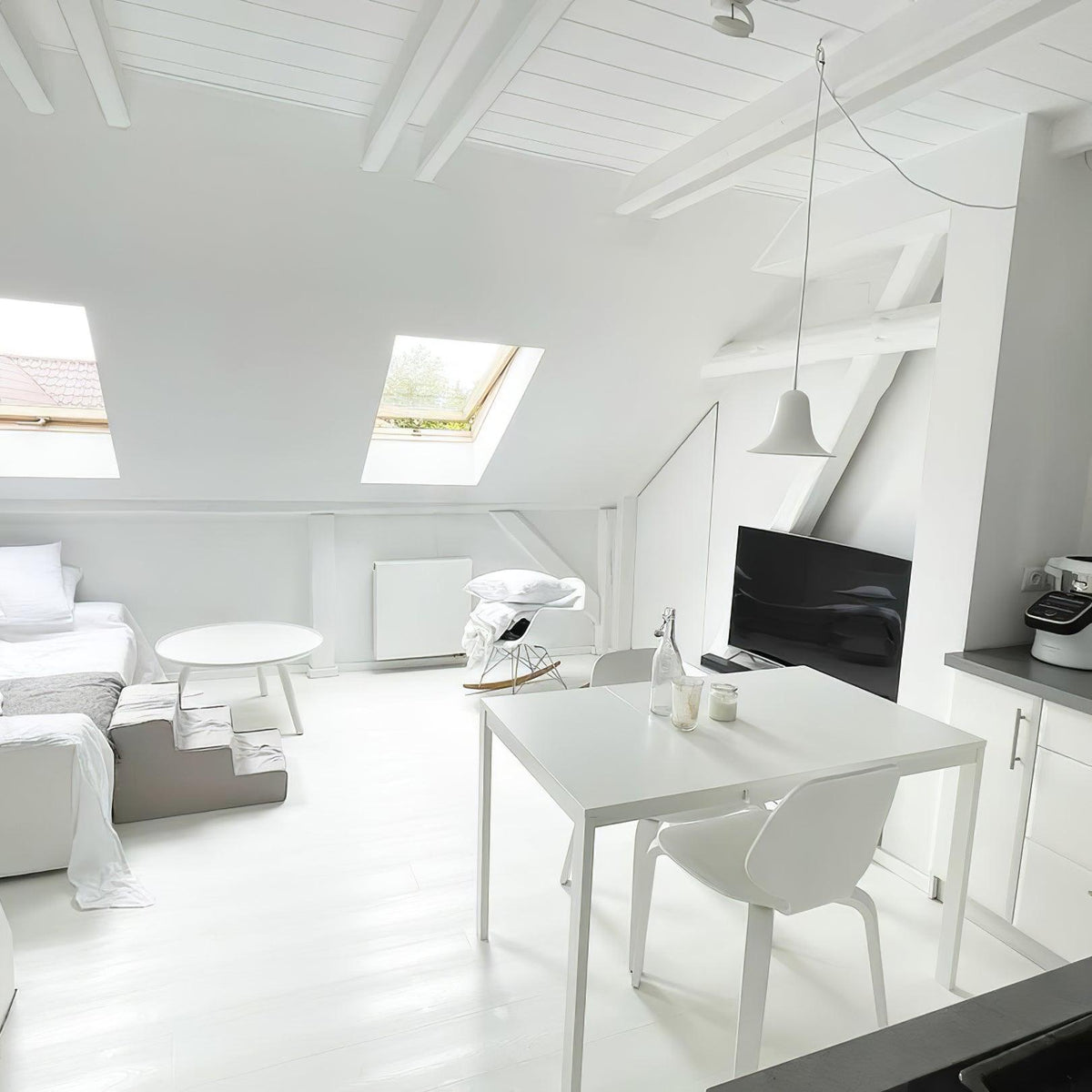 Nevin Minimalist Bell Shade Pendant Light-Neutral Decor