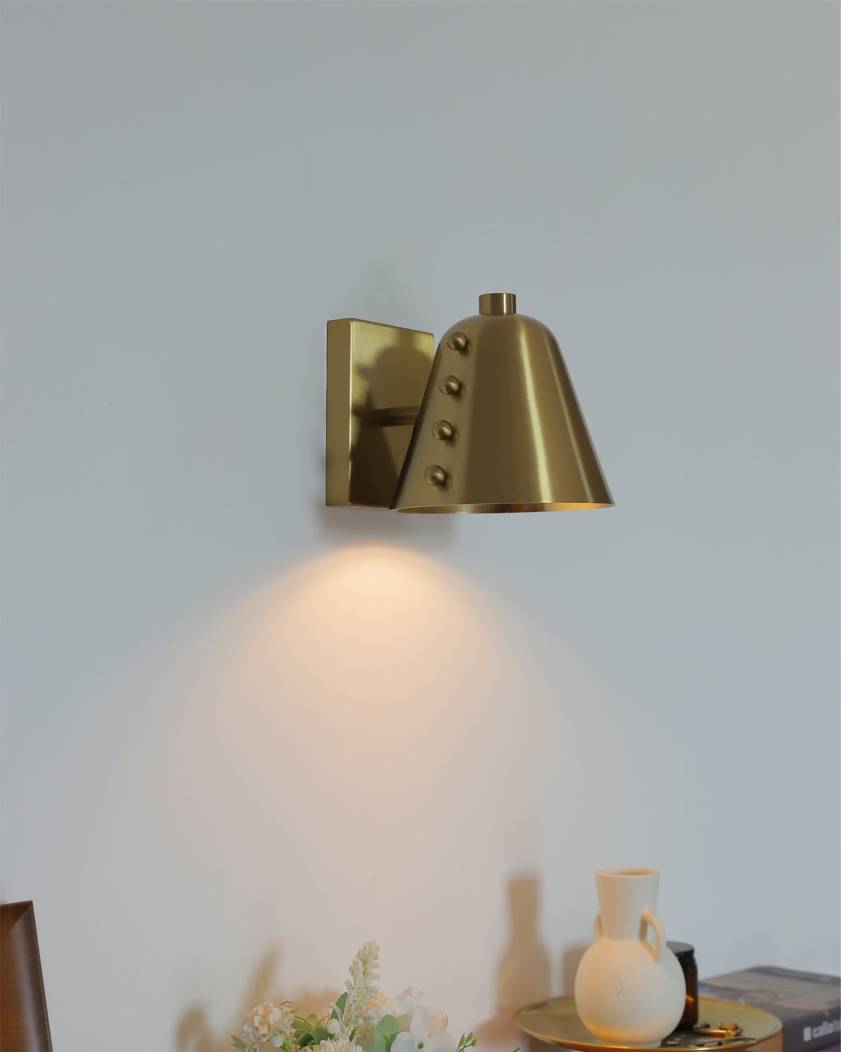 Side view of the Bespoke modern geometric wall lamp.