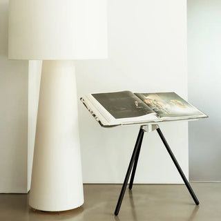 Viraalella Lampadaire