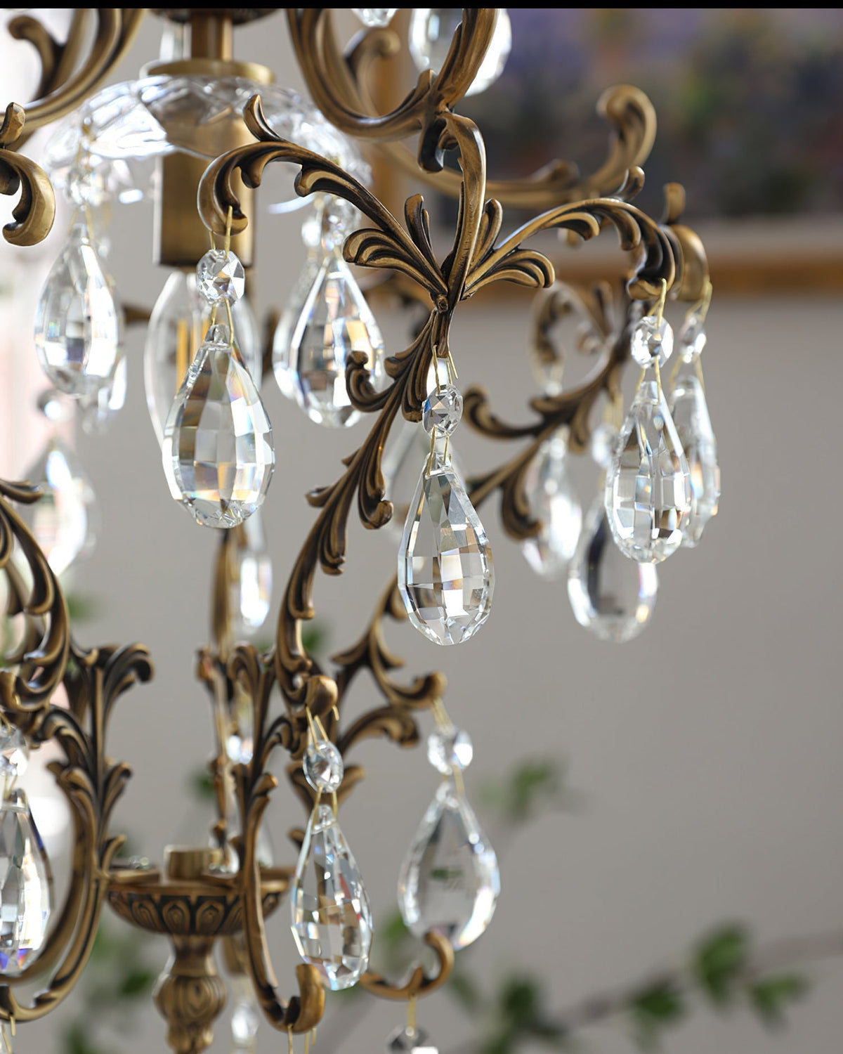 Top view of the pendant light showing the ceiling mount.