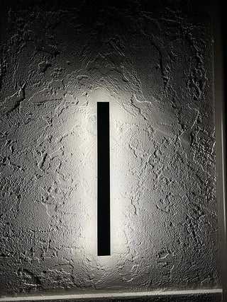 Aurvelyra Applique Murale Extérieure Solaire Bande