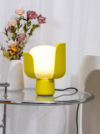 Zuri Lampe de Table Minimaliste en Plastique