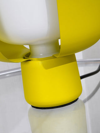 Zuri Lampe de Table Minimaliste en Plastique