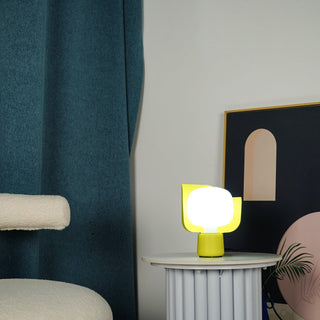Zuri Lampe de Table Minimaliste en Plastique