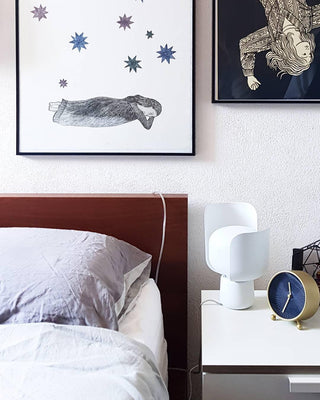Zuri Lampe de Table Minimaliste en Plastique