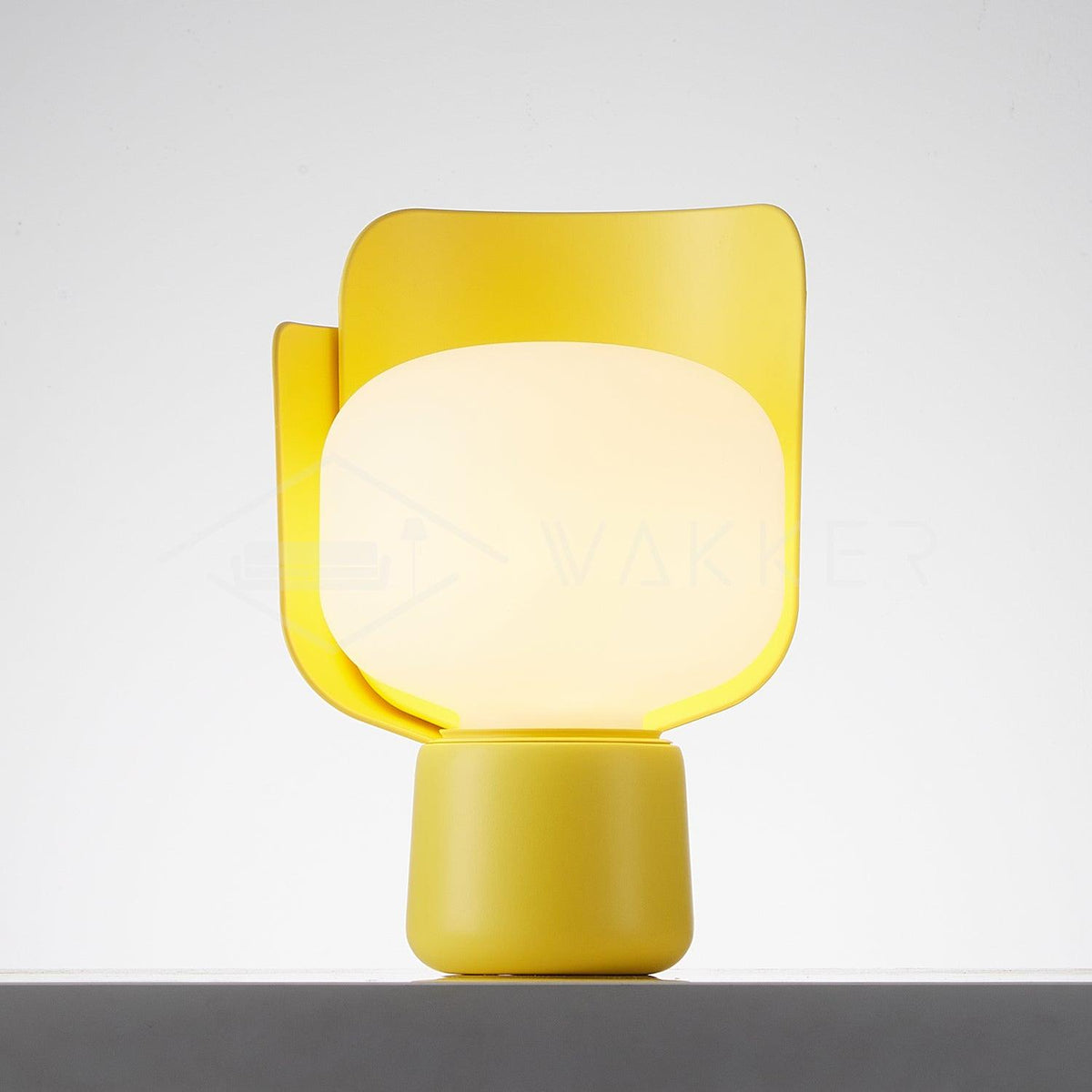 Zuri Lampe de Table Minimaliste en Plastique