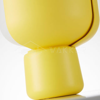 Zuri Lampe de Table Minimaliste en Plastique