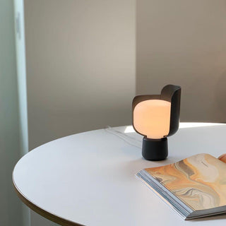 Zuri Lampe de Table Minimaliste en Plastique