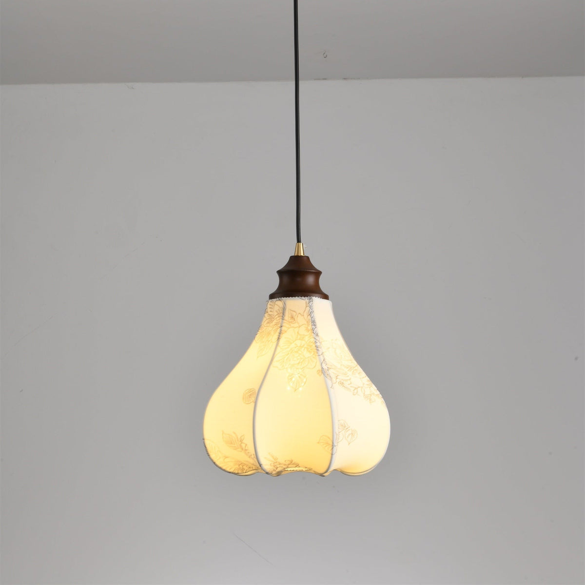 Gavanne Suspension Vintage