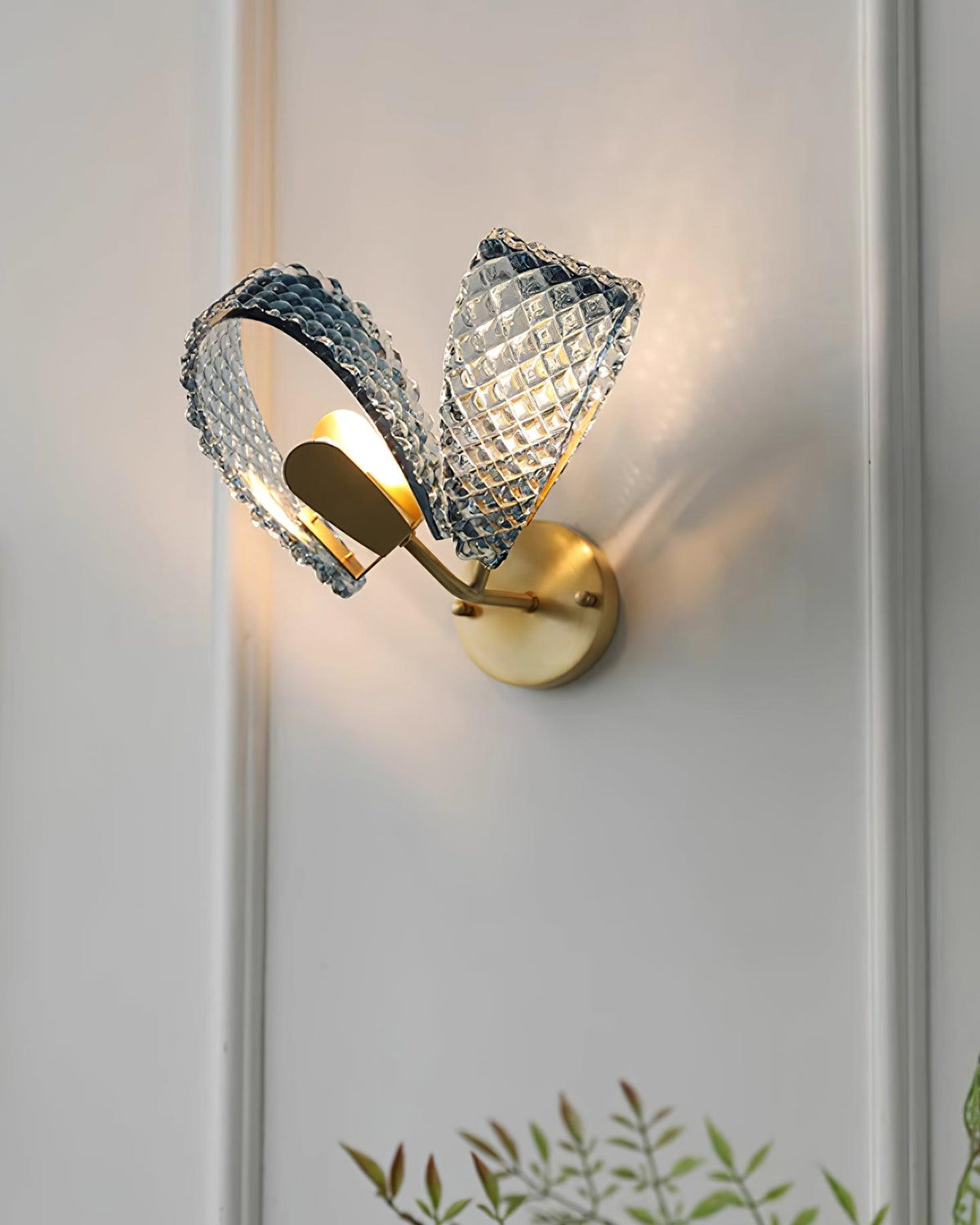 Wall Lamp Blue Ribbed Glass Ribbons Brass-Neutral Decor