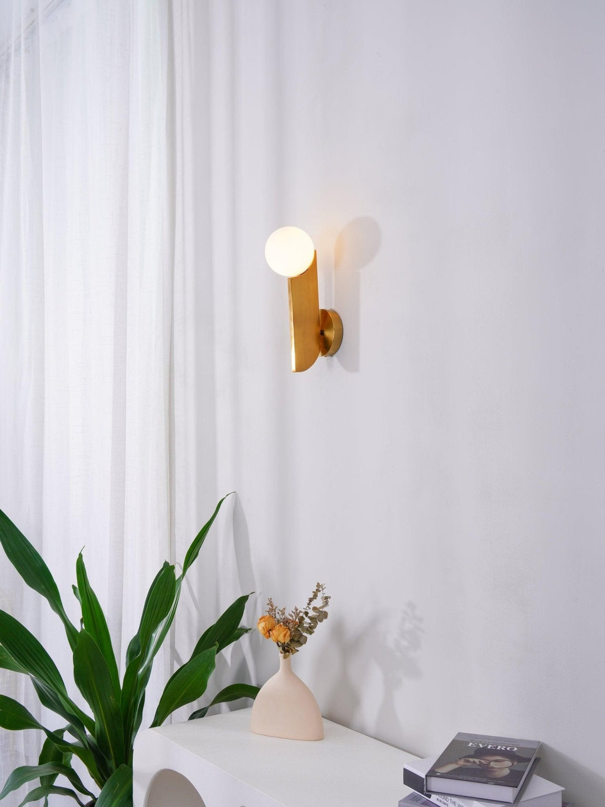 Casiane Applique Murale Globe en Verre Sculptural