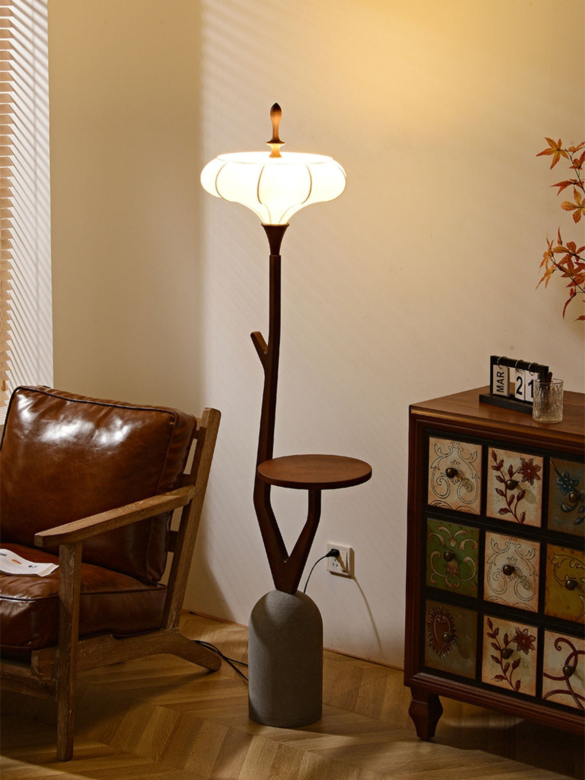 Flor Fashion Wood Floor Lamp-Neutral Decor