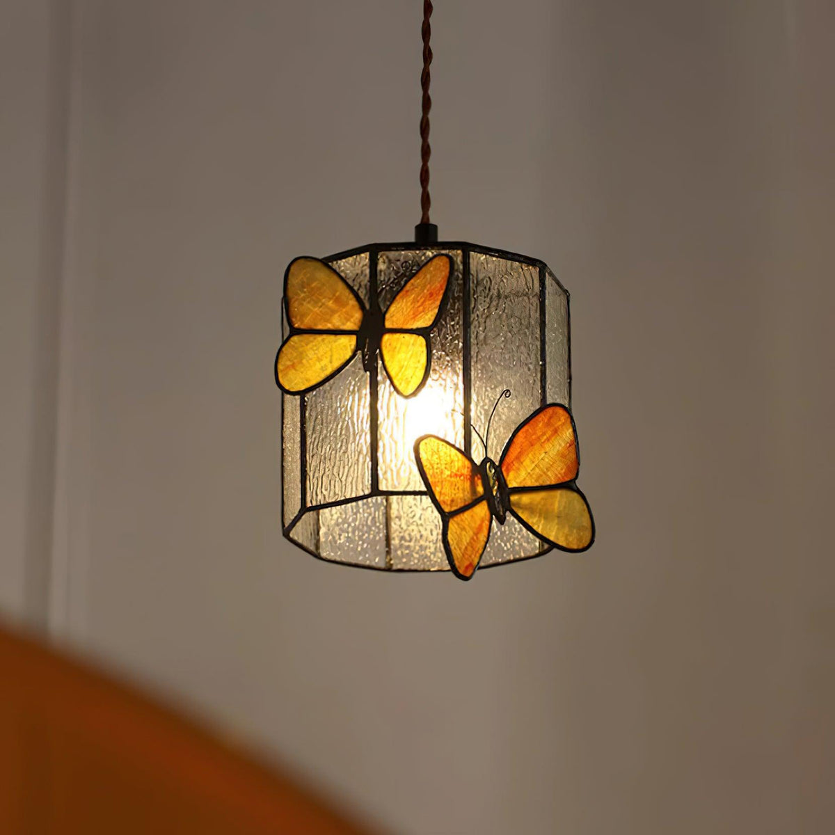Briandy Tiffany Pendant Light Glass-Neutral Decor