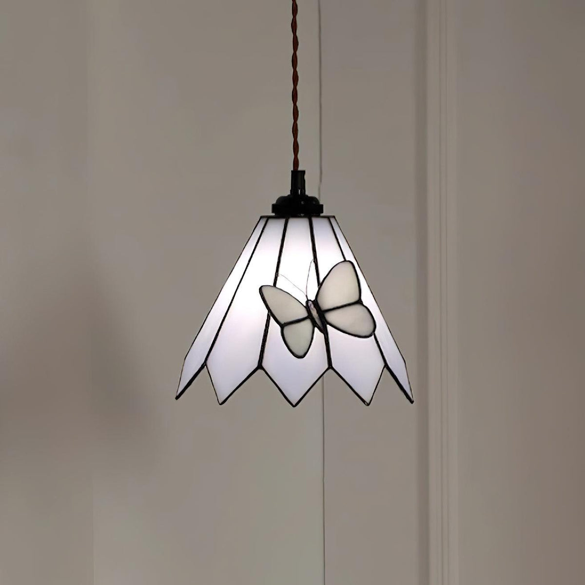 Briandy Tiffany Pendant Light Glass-Neutral Decor