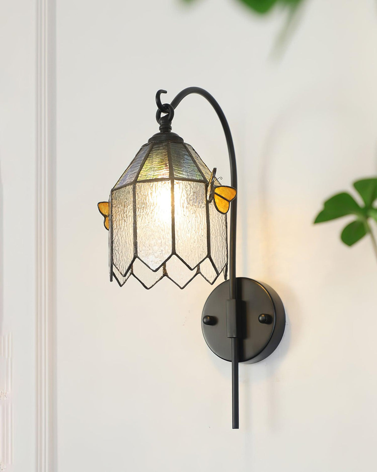 Tiffany Wall Lamp Glass Butterfly Art-Neutral Decor
