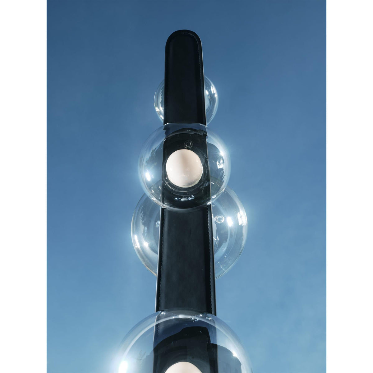 Ciraaya Lampadaire