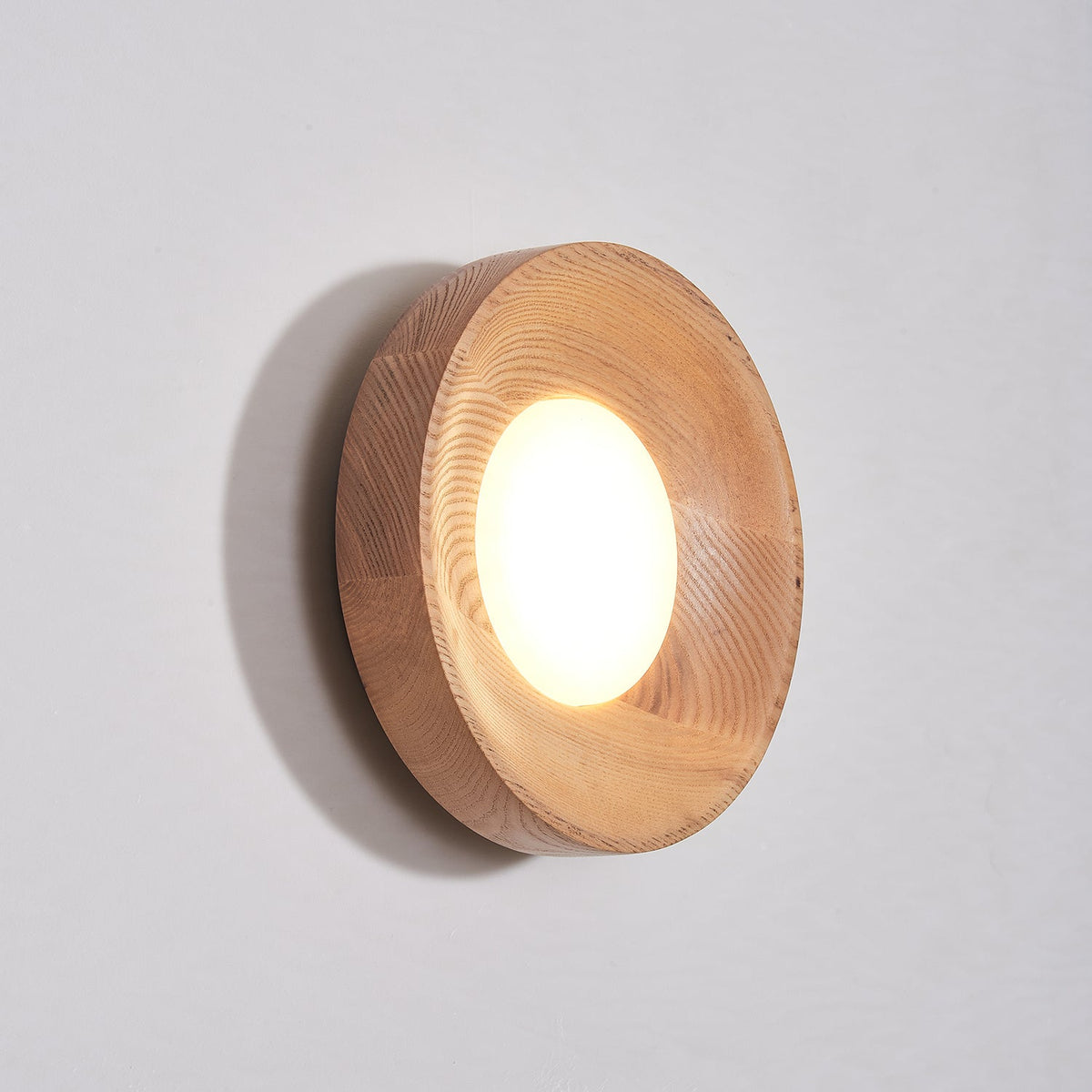 Seliana Lampe Murale Bois de Noyer Acrylique