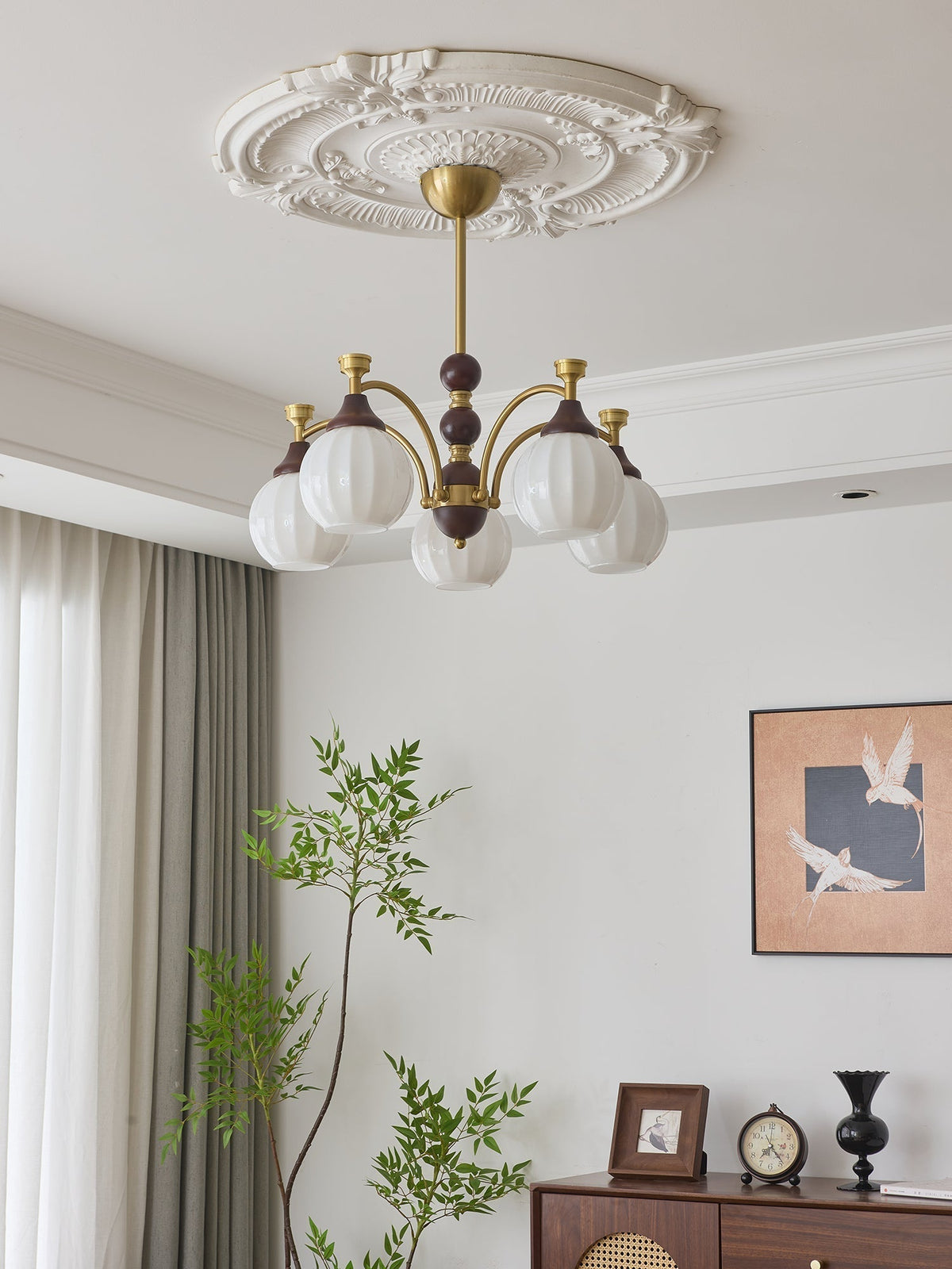 Neliana Lustre en Bois Élégance Traditionnelle