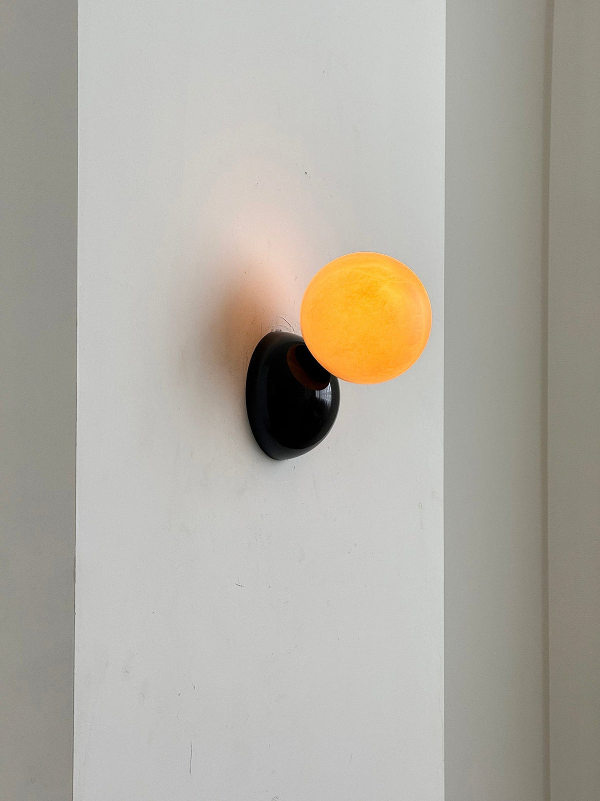Arca Lampe Murale en Marbre et Métal Style Minimaliste Moderne Eclipse