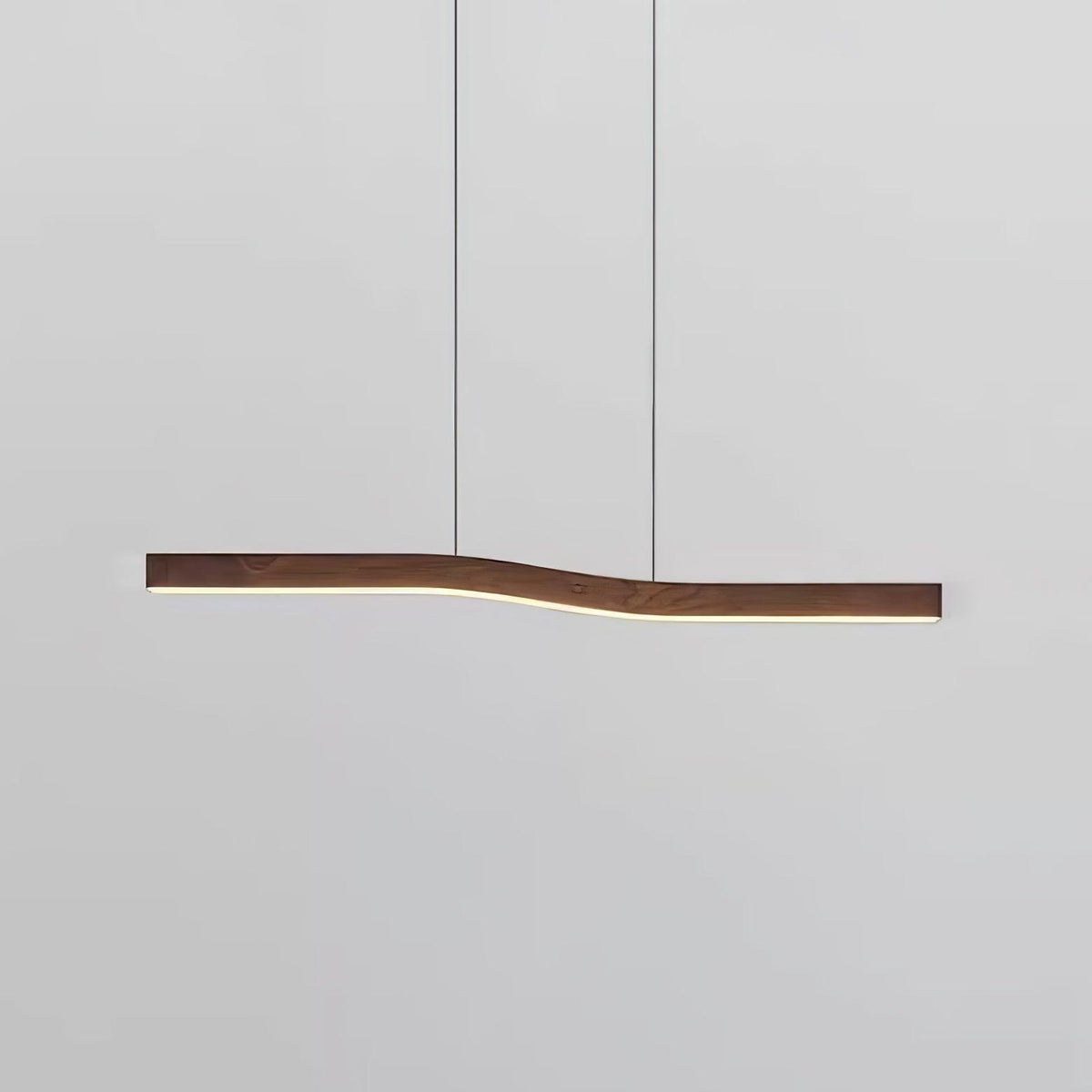 Tristan Suspension Linéaire Minimaliste