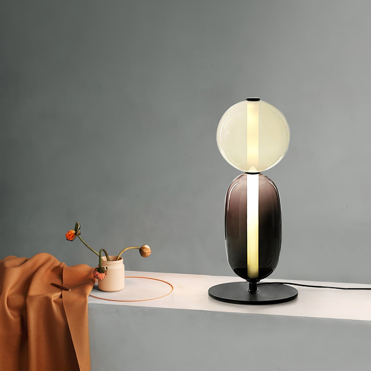 Lampe à poser en verre coloré