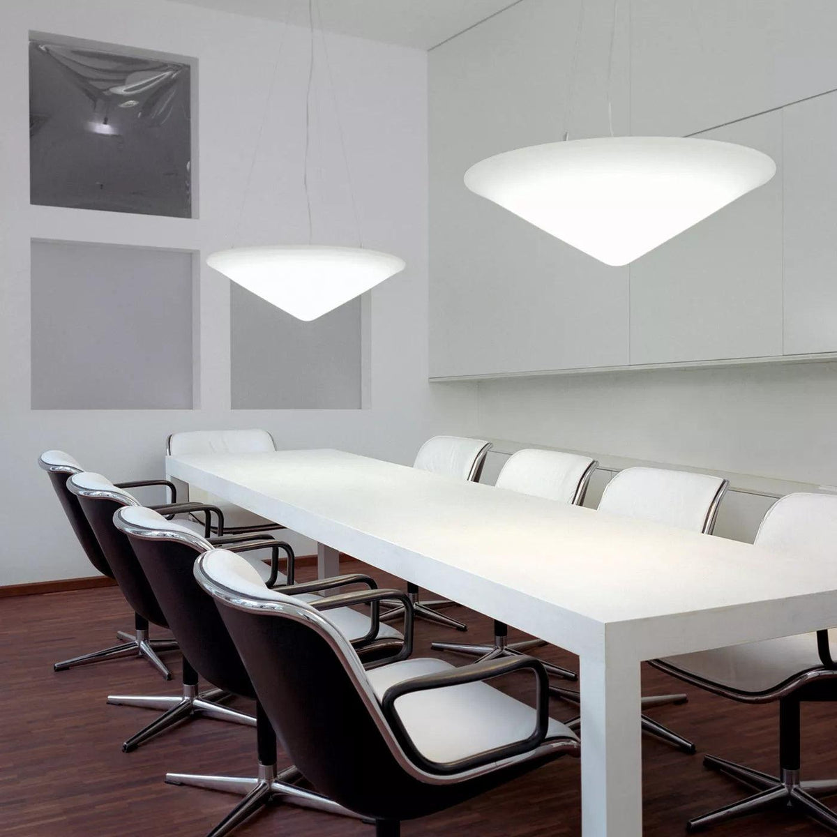 Alviana Lampe Suspendue Polyéthylène Chapeau Incliné Minimaliste