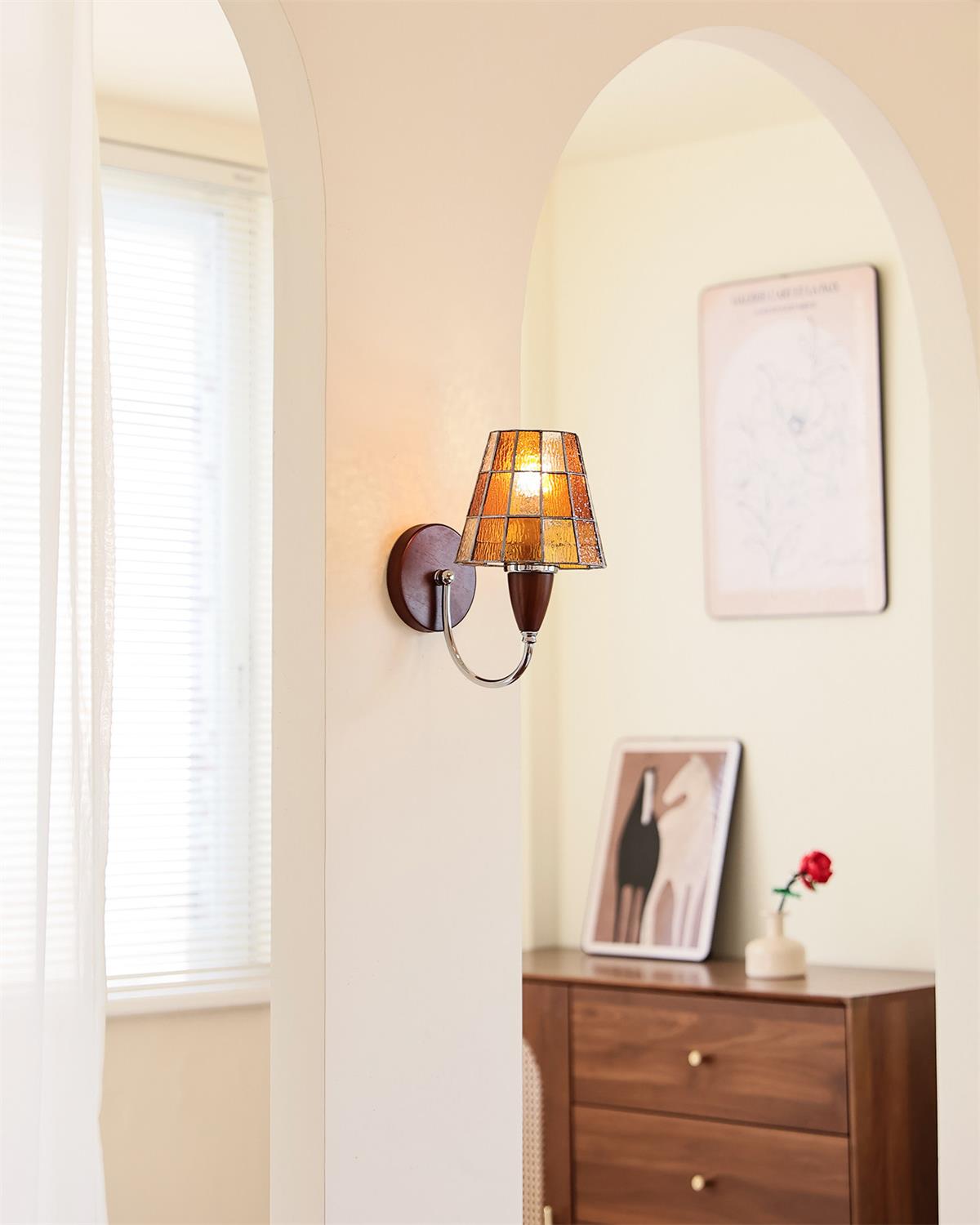 Ambrielle Applique Murale