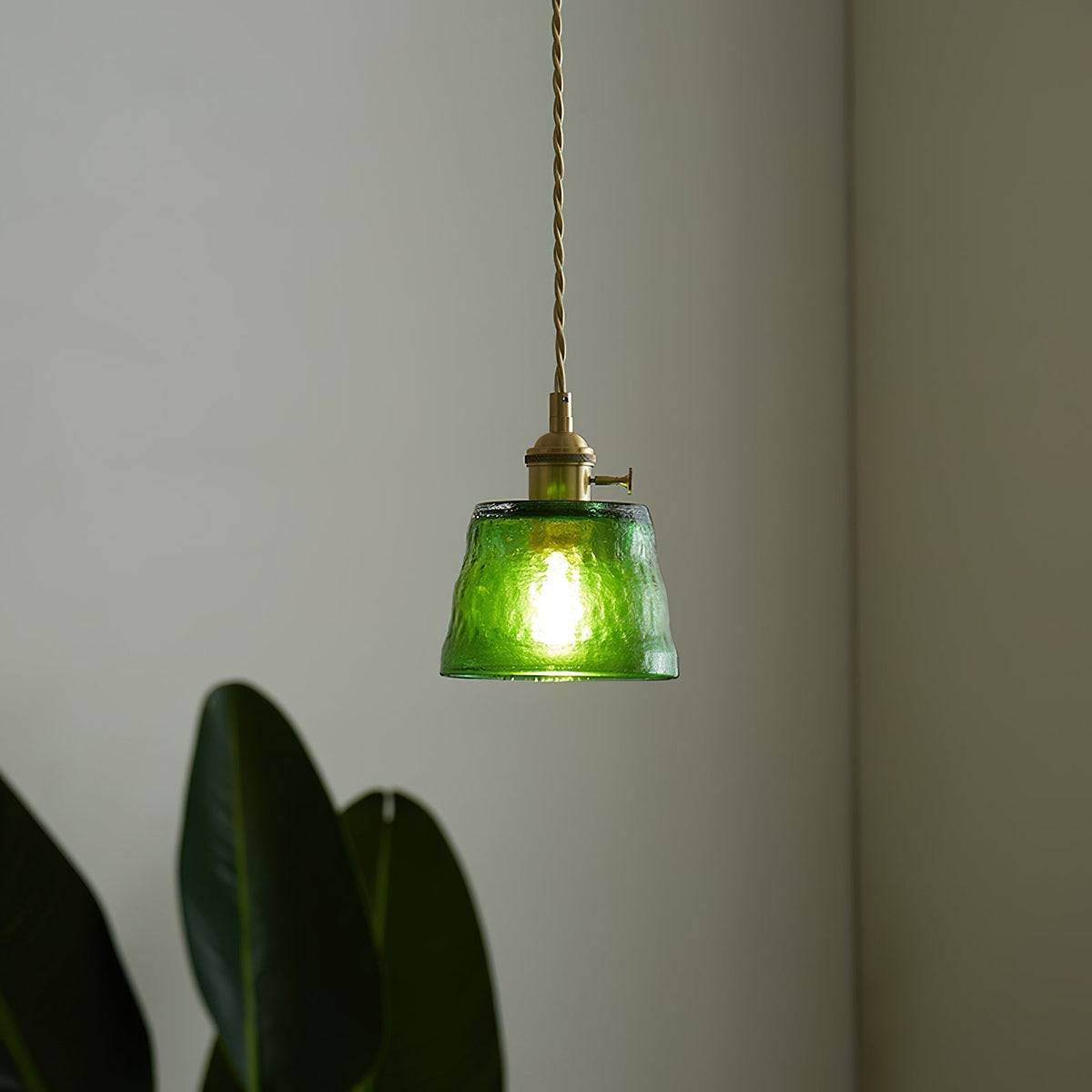 Pendant Lamp Brass and Glass Textured Shade Artisan Vintage Accent-Neutral Decor