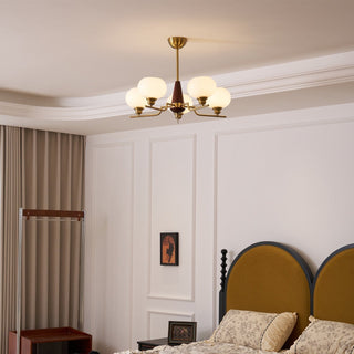 Lustra Lustre en Noyer avec Globes en Verre Opale-Luire