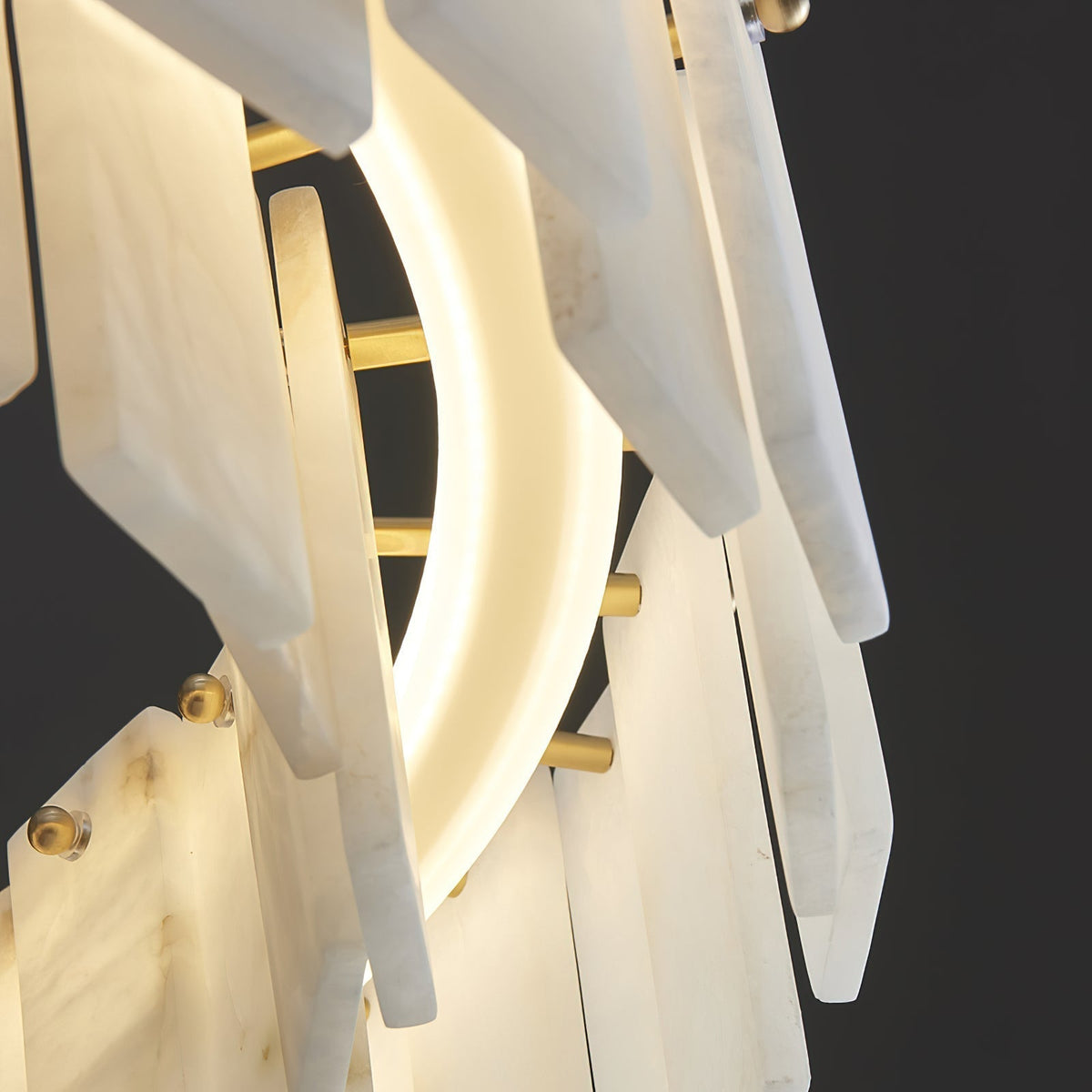 Aero Lustre Rond en Laiton et Albâtre de Luxe Postmoderne