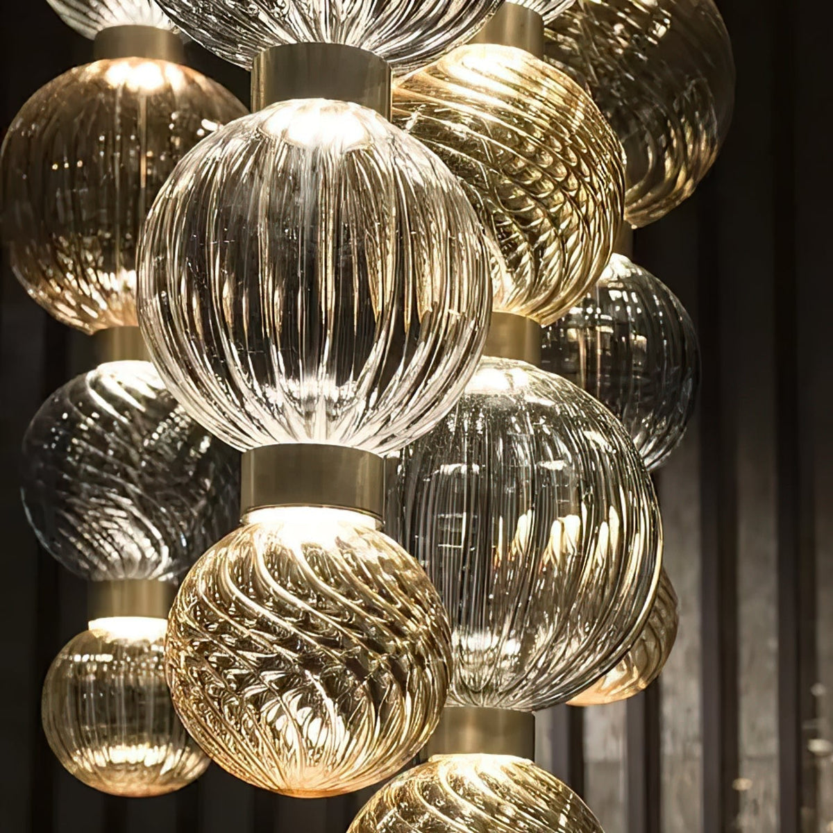 Tahl Globe Suspension