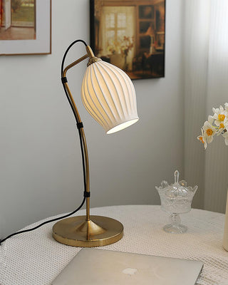 Jude Vintage Table Lamp-Neutral Decor