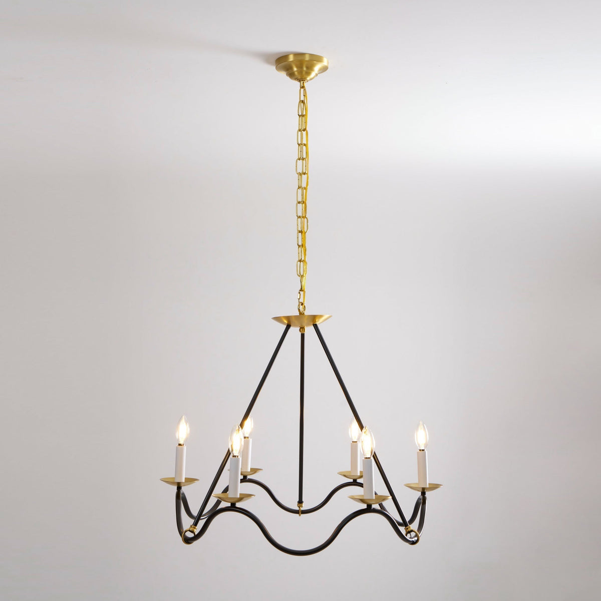 Lucivia Lustre Vintage en Laiton Élégant