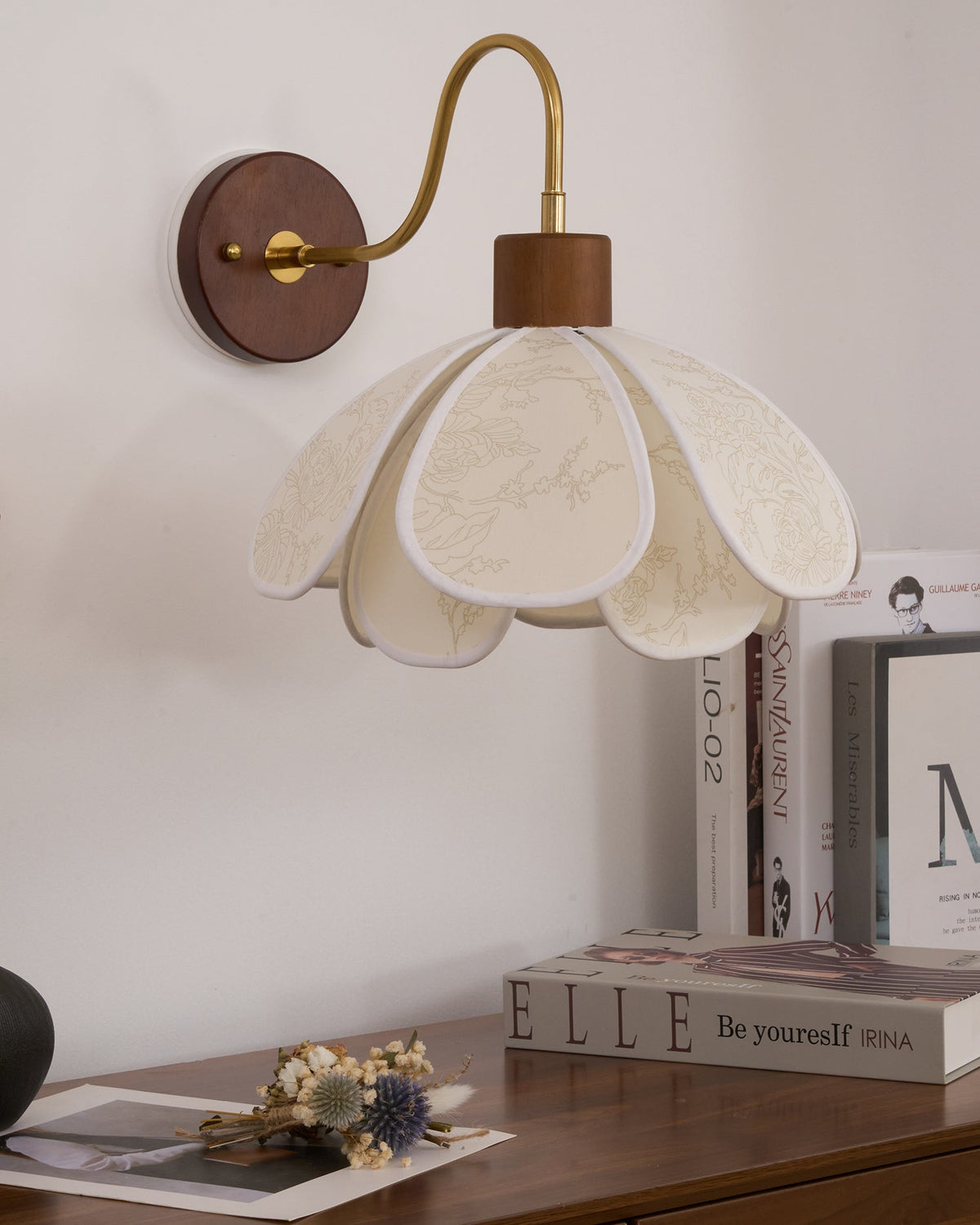 Florayne Vintage Floral Glass Wall Lamp-Neutral Decor