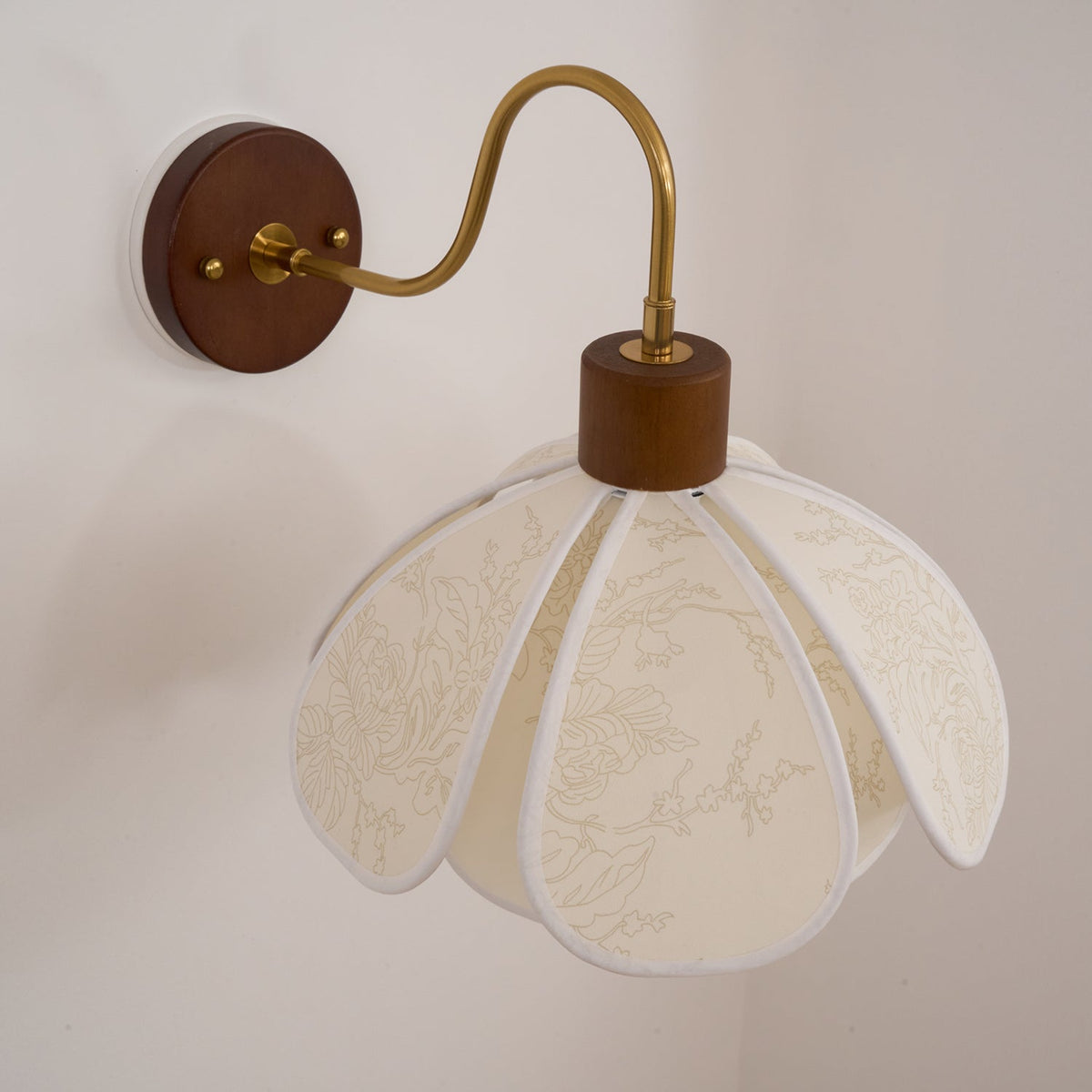 Florayne Vintage Floral Glass Wall Lamp-Neutral Decor