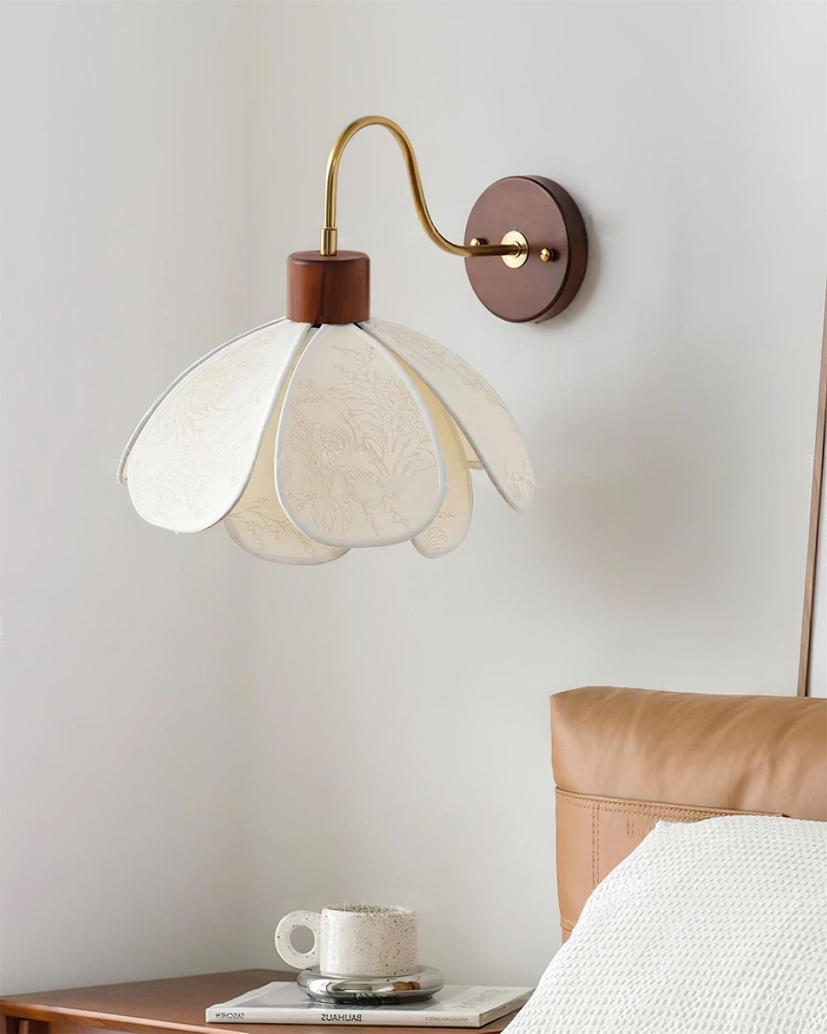 Florayne Vintage Floral Glass Wall Lamp-Neutral Decor