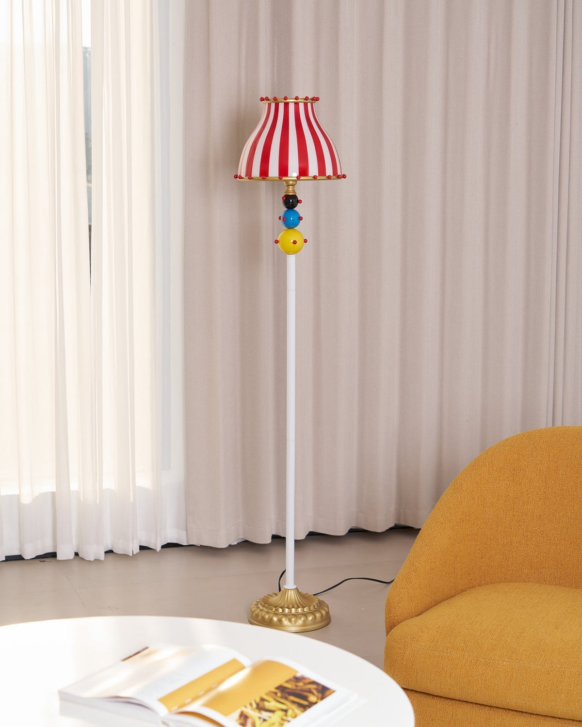 Teriaaine Lampadaire