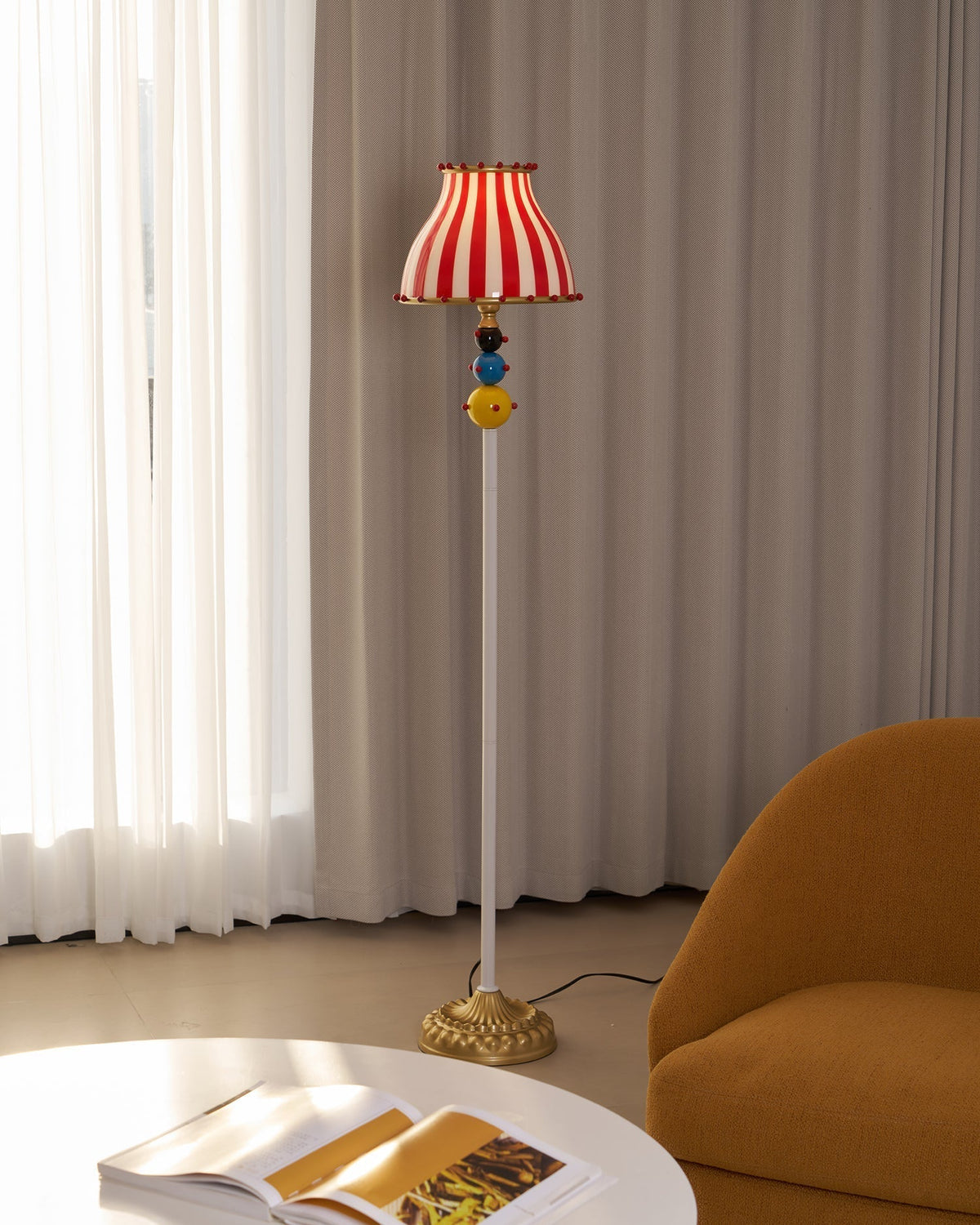 Teriaaine Lampadaire